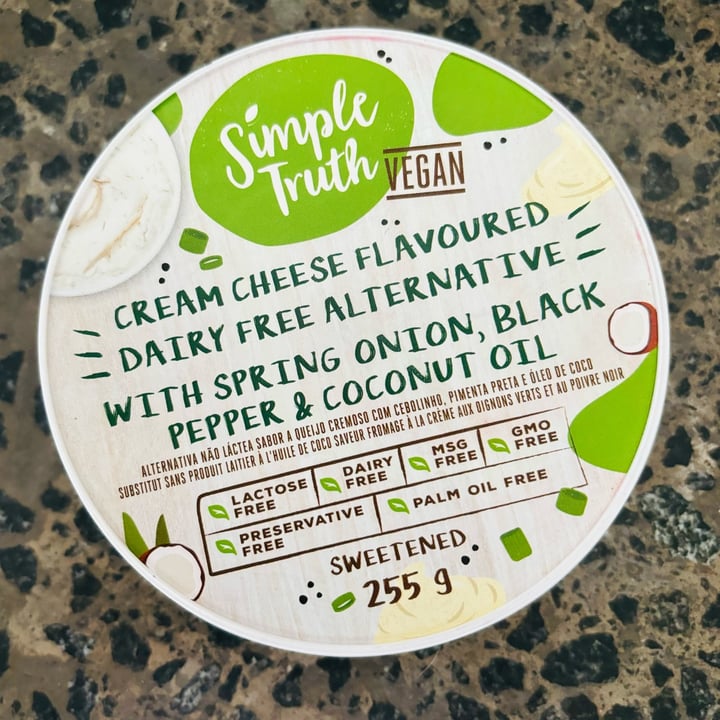photo of Simple Truth Dairy Free Cream Cheese Style Spread shared by @alygoedvolk on  13 Mar 2024 - review
