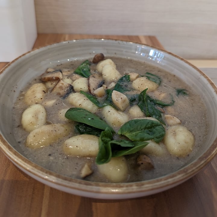 photo of WS Deli Experience Store Truffle Mushroom Gnocchi shared by @shanna on  25 Sep 2023 - review