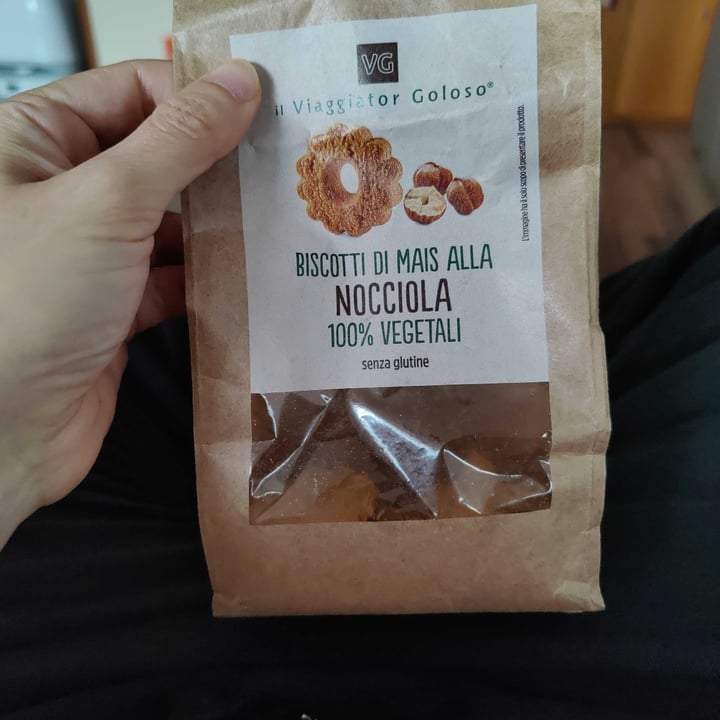 photo of Il Viaggiator Goloso Biscotti di mais alla nocciola shared by @alessiavik on  08 May 2025 - review