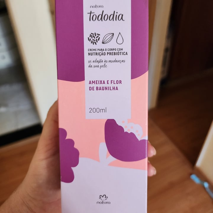 photo of Natura creme para o corpo ameixa e baunilha shared by @thaismaluf on  10 Sep 2023 - review