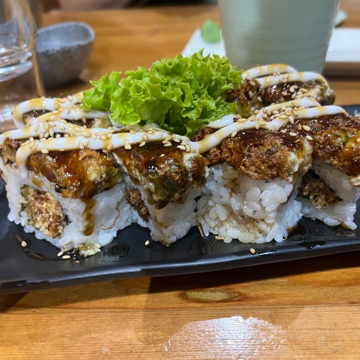 photo of Lucky Cat Tofunagi Maki shared by @soy-orbison on  10 May 2024 - review
