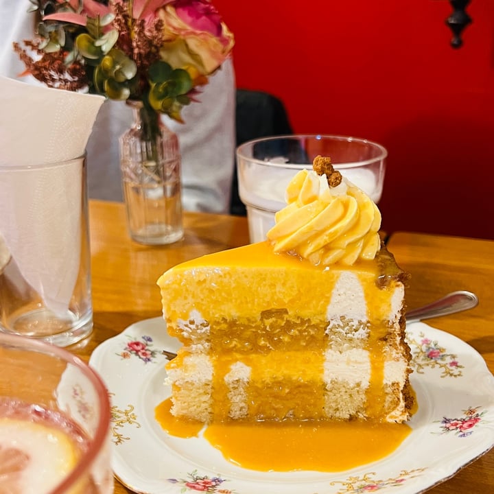 photo of Snug The Comfort Café Mississippi Caramel Cake shared by @nicole- on  17 Mar 2024 - review