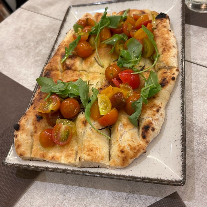 photo of Umore Pizza Pizza y bruschetta shared by @sritatriz on  09 Aug 2025 - review