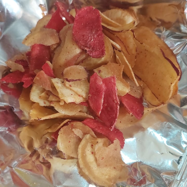 photo of Roots To Go Chips de mandioca e batata-doce shared by @jcasati on  01 Oct 2023 - review
