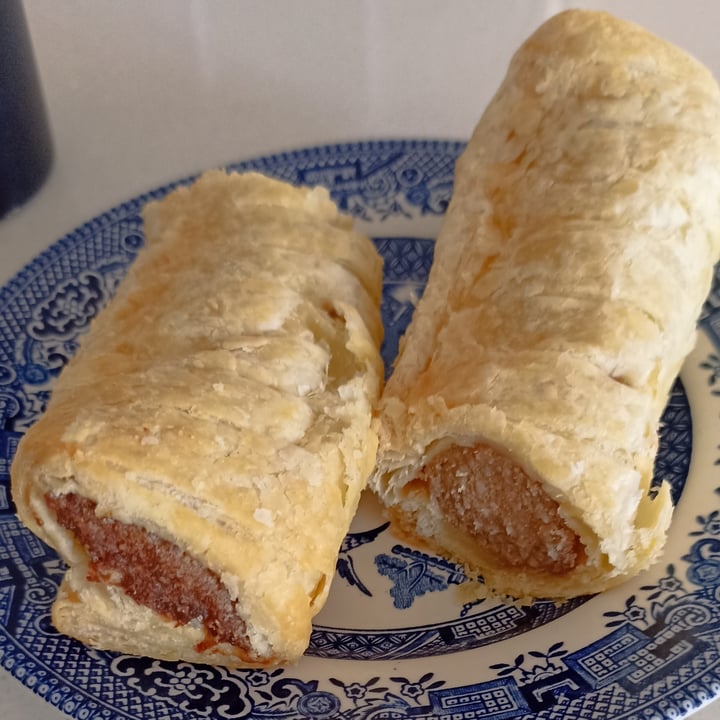 photo of Woolworths Food Plantlove sausage roll shared by @fitnish on  25 Aug 2024 - review