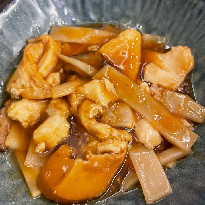 photo of Ristorante Oya Sushi Fusion Experience tofu Bambu E Funghi shared by @sottolapellepodcast on  18 May 2024 - review