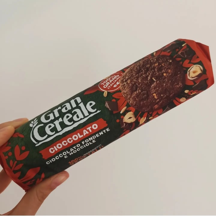 photo of Gran Cereale Biscotti cioccolato fondente e nocciole shared by @ross1992 on  21 Apr 2024 - review
