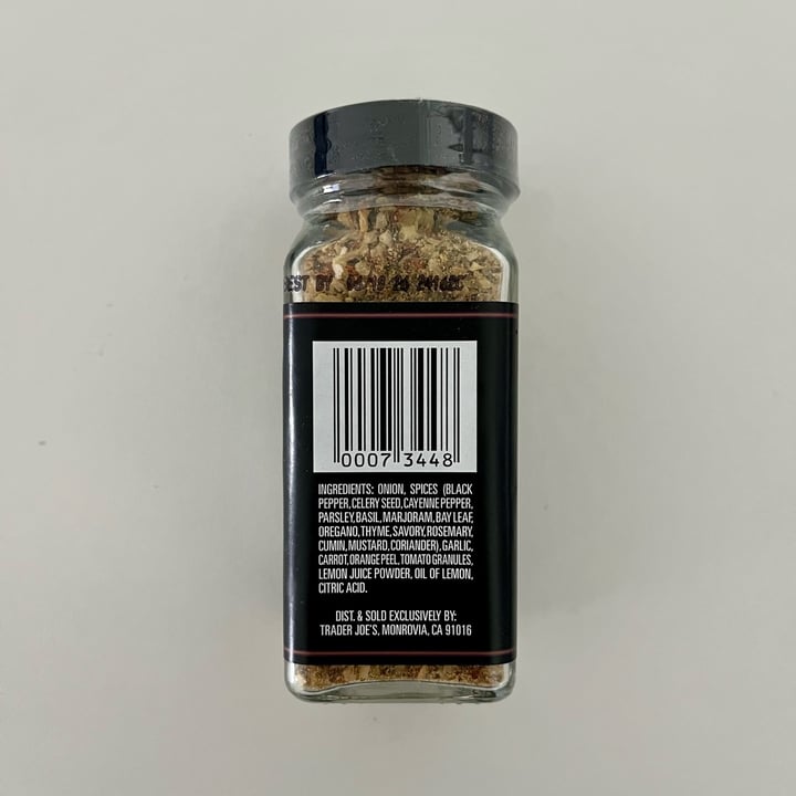 photo of Trader Joe's 21 Seasoning Salute shared by @kyu on  30 Jul 2024 - review