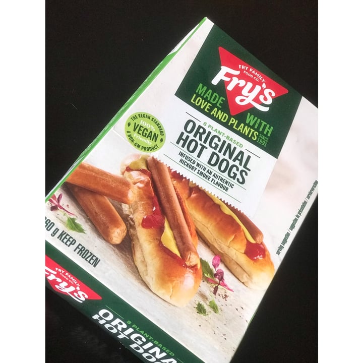 photo of Fry's Family Food 8 Meat-Free Original Hotdogs shared by @ashantiwhitney on  01 Sep 2023 - review