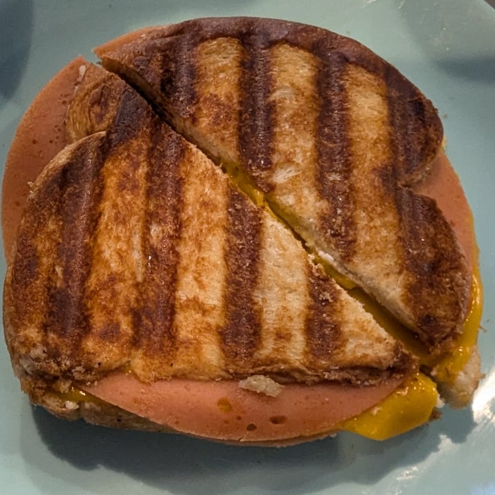photo of I Quit - Café & Bakery ham&cheese sandwich shared by @carolinamar on  08 Sep 2024 - review