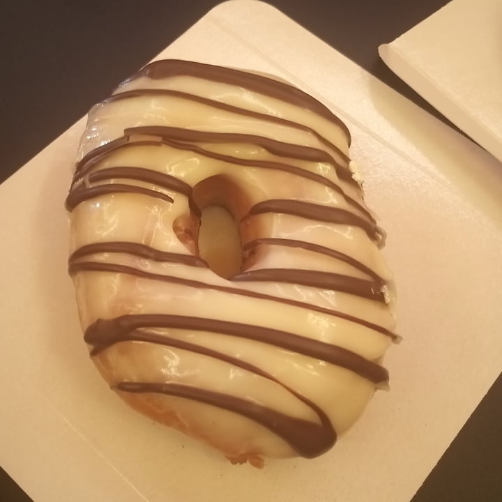 photo of Vonuts Vegan Donut Zebra shared by @titoherbito on  01 Nov 2023 - review