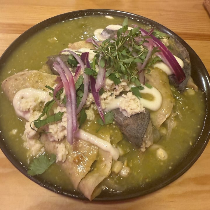 photo of Pali Pali Alameda Enchiladas verdes shared by @rooockd on  09 Jun 2025 - review