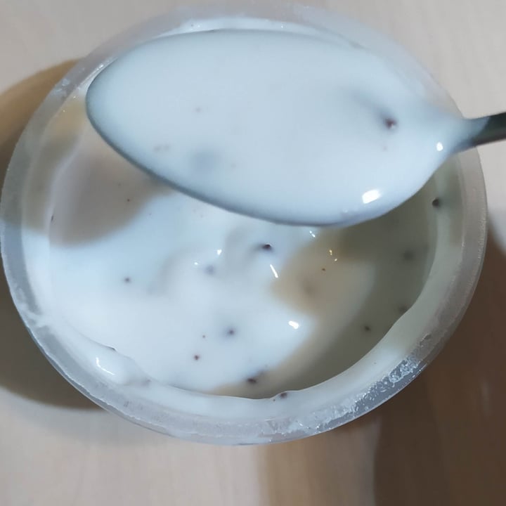 photo of Alpro yogurt coconut stracciatella shared by @lalla2527 on  17 Aug 2023 - review