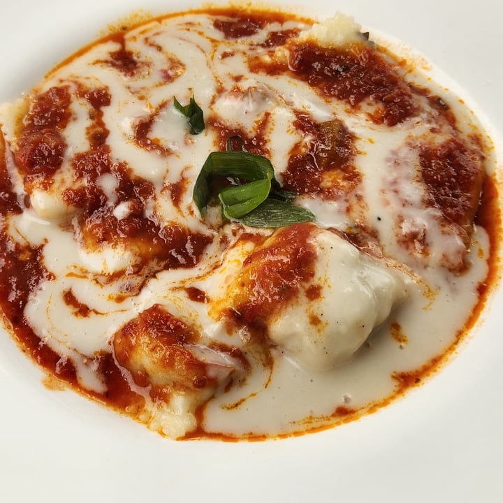 photo of Trattoria de las sierras Raviolones veganos shared by @ines1989 on  31 Mar 2024 - review