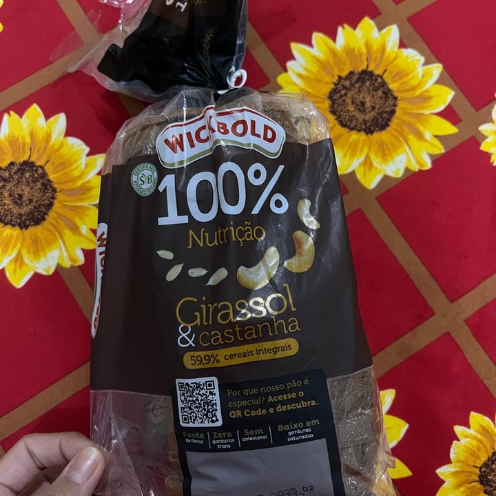 photo of Wickbold 100% Integral Girassol & Castanha shared by @isadoragontijo on  30 Sep 2025 - review