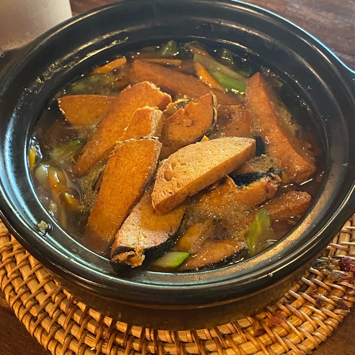 photo of Vina Vegan Restaurant Vegan Fish Stew In Ginger And Mushrooms Sauce shared by @blacklilyleaf on  02 Apr 2024 - review