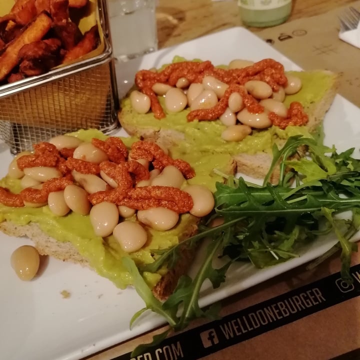 photo of Welldone Burger Bologna (Kiosk via Calori) Avocado vegan toast shared by @asiagaleotti on  10 Feb 2024 - review