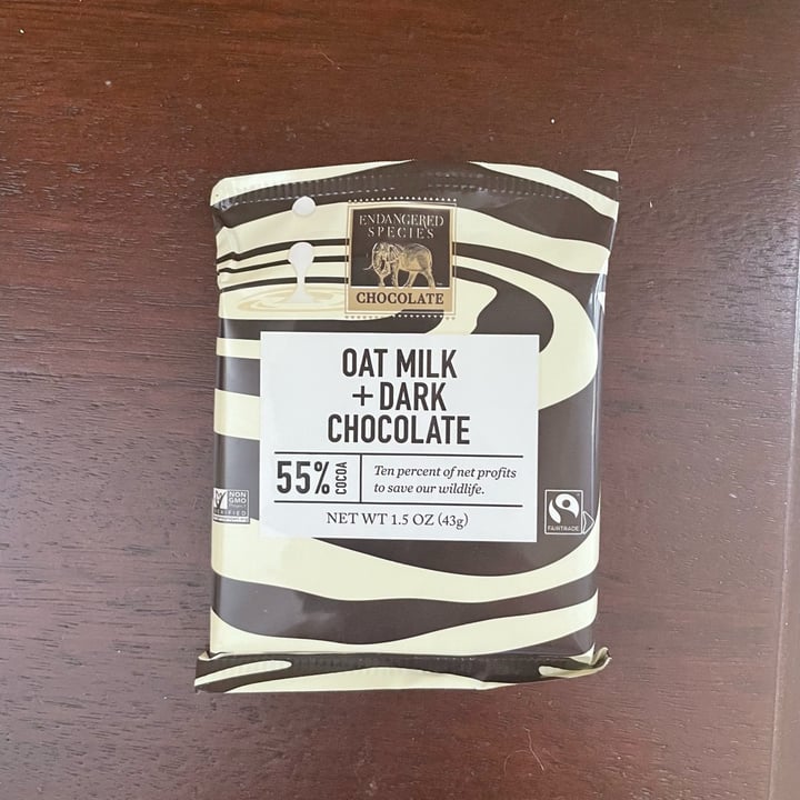 photo of Endangered Species Chocolate Oat Milk + Dark Chocolate shared by @claudiad on  06 Sep 2024 - review