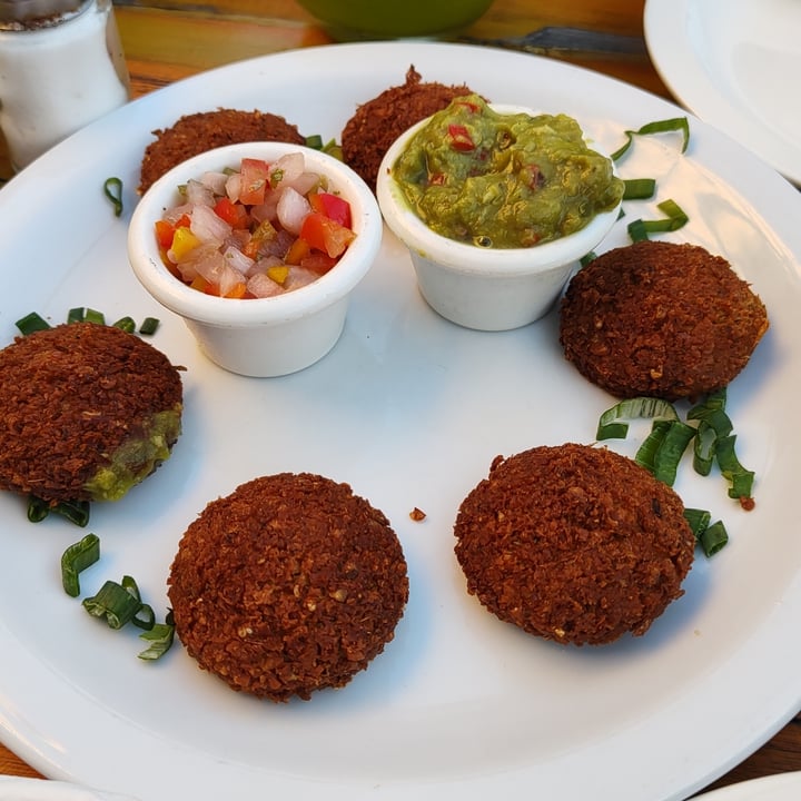 photo of Florida 165 Rooftop Bar falafel shared by @muel on  12 May 2025 - review