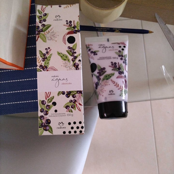 photo of Natura cosméticos Crema en Gel Hidratante shared by @lenn on  05 May 2024 - review