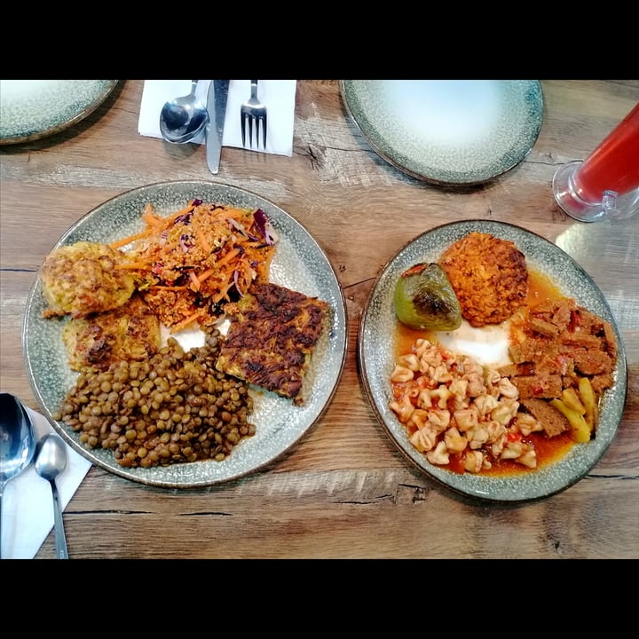photo of Vegan Istanbul Vegan Mixed Platter shared by @mirth on  31 Jan 2025 - review