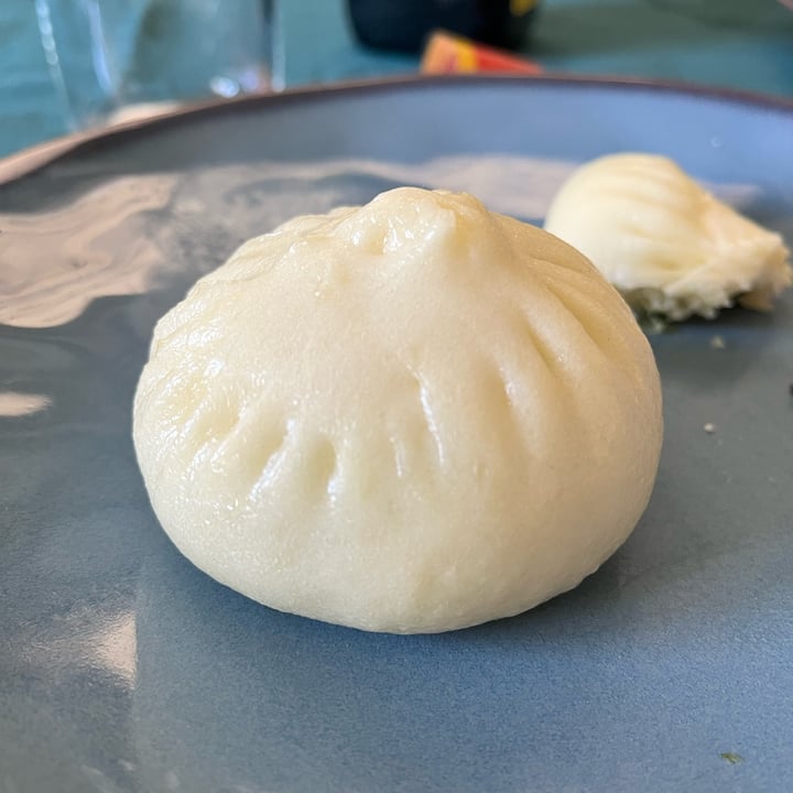 photo of Fresh Asia 香源 手工素包 青菜香菇 FRESHASIA Chinese Bun with Mushroom and Bok Choy shared by @greenavocado on  27 Apr 2024 - review