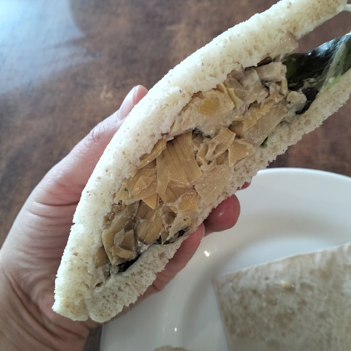 photo of Biosapori Villorba tramezzino tofu carciofi e lattuga  (Mayo Vegana) shared by @ambrafacose on  26 Aug 2025 - review
