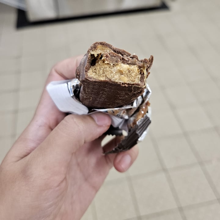 photo of LoveRaw Peanut Caramel Bar shared by @libbymw on  20 May 2024 - review
