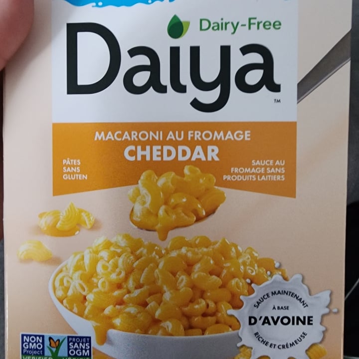 photo of Daiya Cheddar oat cream mac & cheese shared by @veganelduderino on  10 Dec 2023 - review