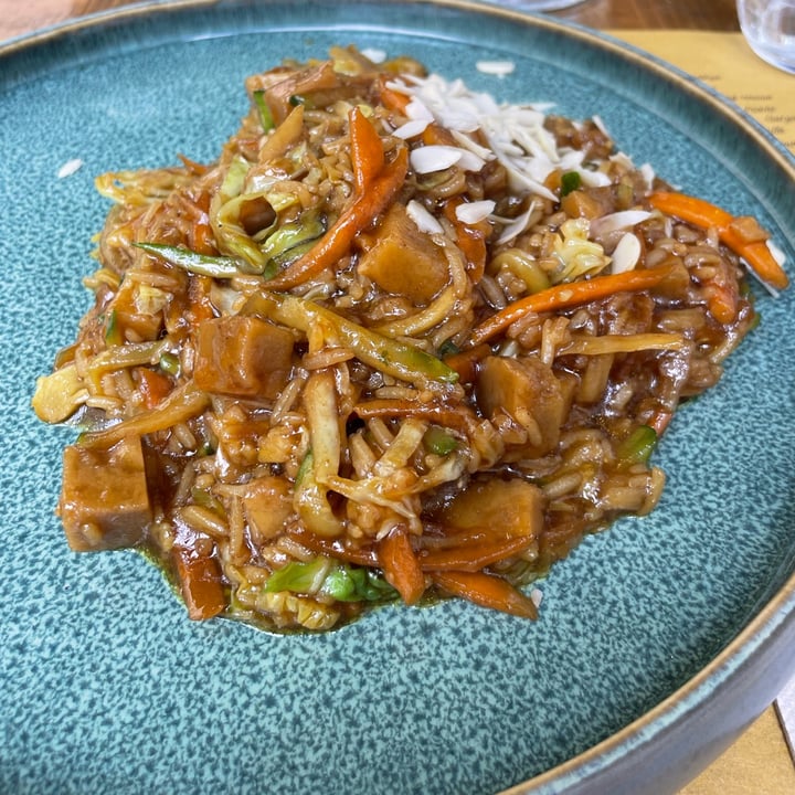 photo of reLab Local and Organic Wok di Verdure con Seitan shared by @elle10 on  16 Apr 2025 - review
