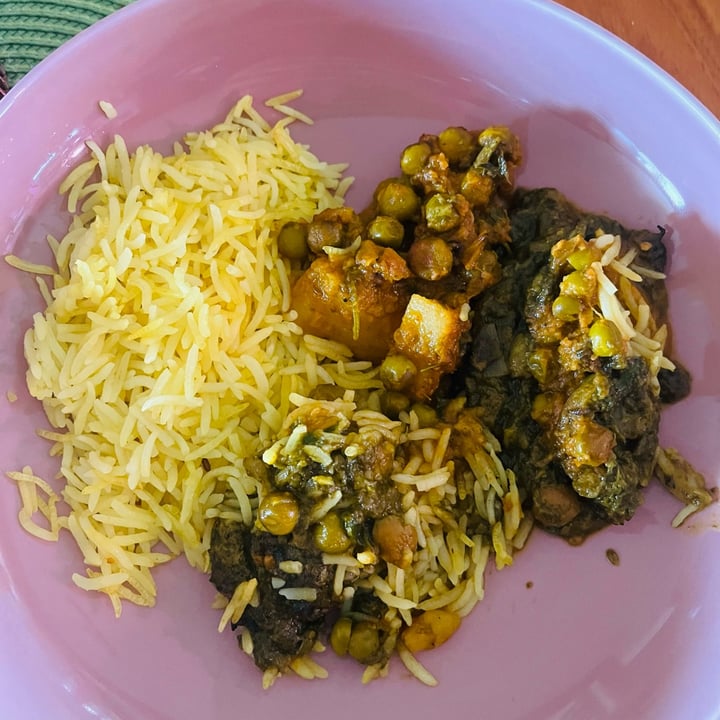 photo of Taste of India Aloo Chana Saag shared by @aimeelou- on  18 Nov 2023 - review