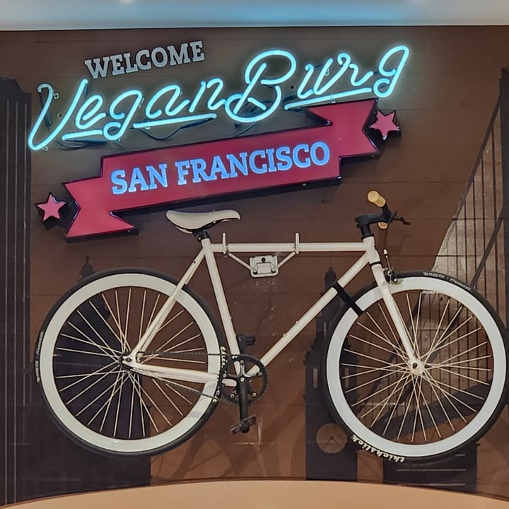 photo of VeganBurg San Francisco Haight n’ Salsa shared by @pkeeling on  10 Sep 2023 - review
