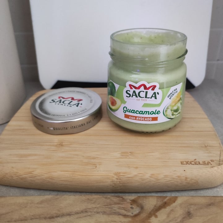 photo of Sacla Guacamole avocado shared by @vegvegvegveg on  04 Jun 2024 - review