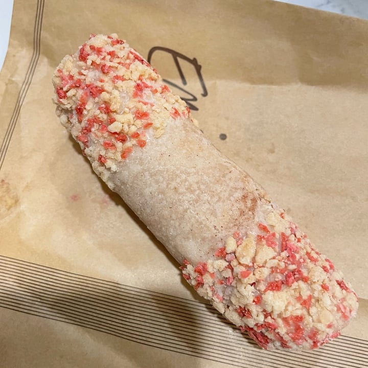 photo of Vegan Treats, Inc. Vegan Cannoli shared by @korkafall on  25 Dec 2024 - review