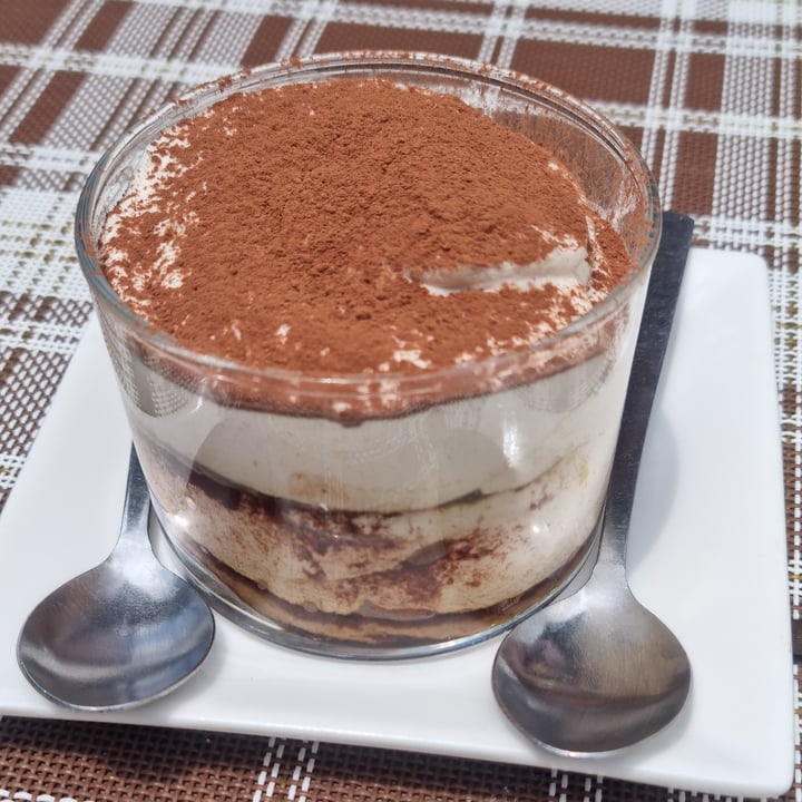 photo of BuenaVida 100% Vegan Tiramisú shared by @safariveg on  21 May 2025 - review