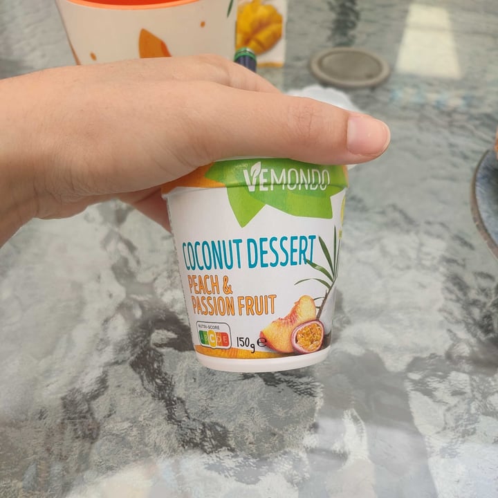 photo of Vemondo Coconut Peach & Passion Fruit shared by @theandalusianqueer on  01 Jun 2025 - review