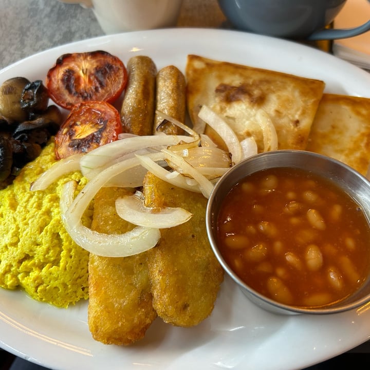 photo of Maggie Mays Belfast Cafe Vegan Fry shared by @okashi625 on  12 Sep 2023 - review