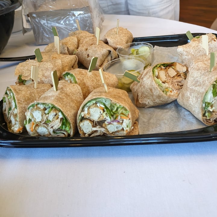 photo of HipCityVeg Smoky Sweet Crispy Chick’n Wrap shared by @edav334 on  30 Aug 2023 - review