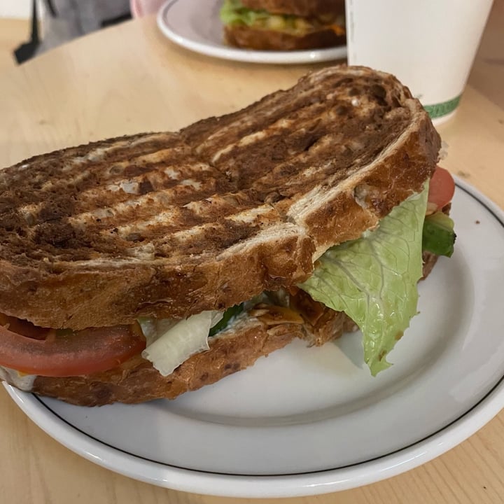 photo of The Mighty Kiwi Corydon The A.L.T Sandwich shared by @smsilly on  25 Aug 2023 - review