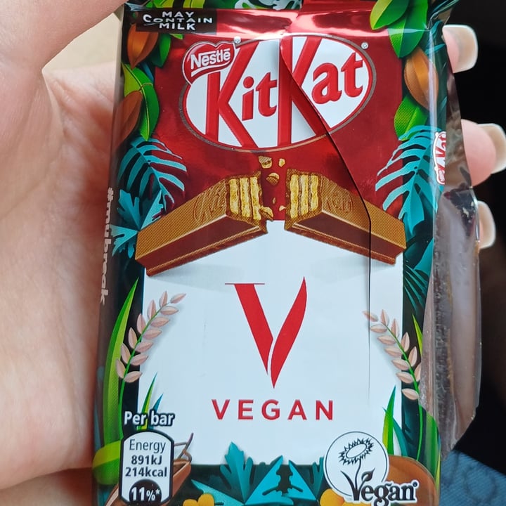 photo of Nestlé Kitkat Vegan shared by @chiararaia on  01 Oct 2023 - review