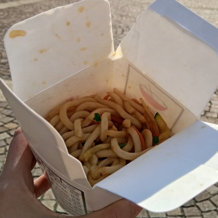 photo of Wok Time Udon con verdure senza uova shared by @-fede on  22 Feb 2025 - review