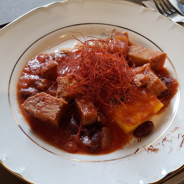 photo of Food Love brasato di seitan con fagioli rossi e polenta shared by @markmv75 on  15 Dec 2024 - review