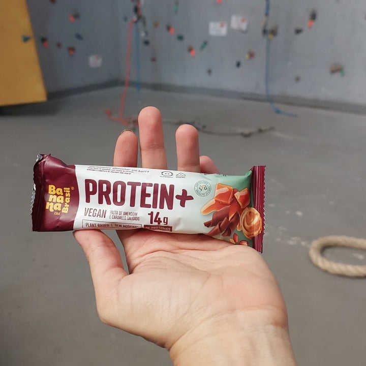 photo of Banana brasil Nuts Bar Proteína Vegana shared by @bcmartins82 on  16 Sep 2023 - review