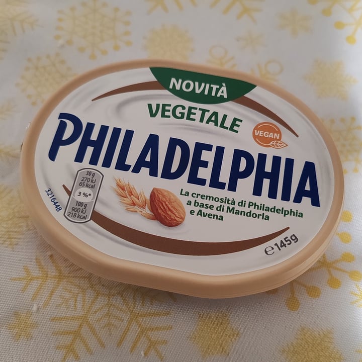 photo of Philadelphia philadelphia vegetale mandorle avena shared by @cristina-sordi on  22 Sep 2023 - review