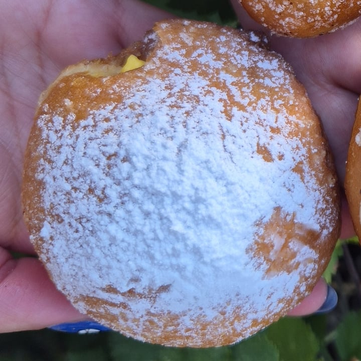 photo of Doughnut Disturb passion fruit beignet shared by @enkelvegan on  07 Oct 2025 - review