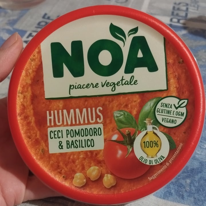 photo of Noa Hummus ceci pomodoro basilico shared by @chiara007 on  22 Nov 2023 - review