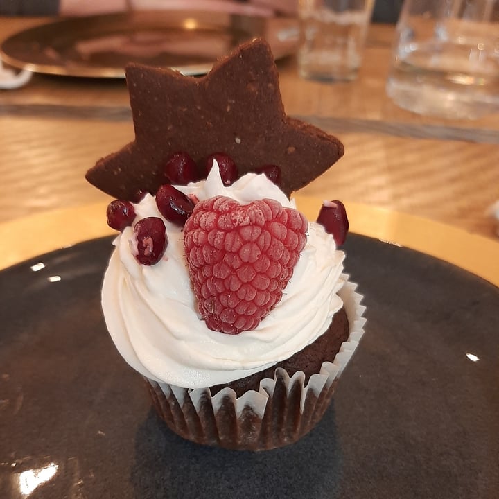 photo of MOM Cucina Vegetale Creativa cupcake al cacao amaro e avena shared by @mariarcaveg on  07 Jan 2024 - review