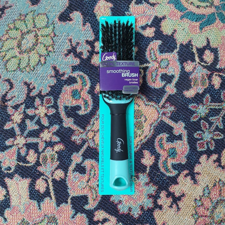 photo of Goody Smoothing Brush Vegan Boar Bristles shared by @anistavrou on  23 Mar 2024 - review