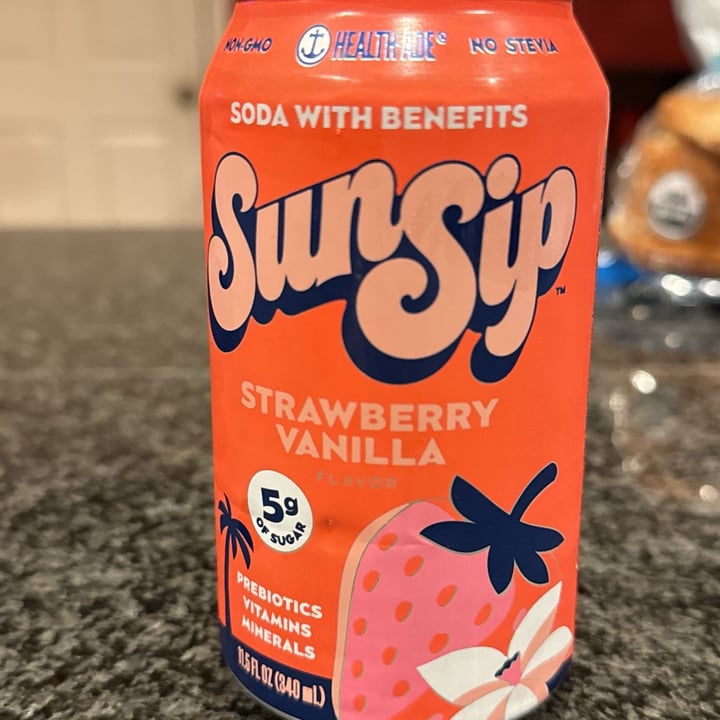 photo of Health-Ade Sun Sip Strawberry Vanilla soda with benefits shared by @yumi on  02 May 2024 - review