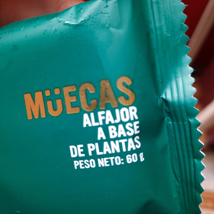 photo of Muecas Alfajor de ddl de coco y pasta de mani shared by @lurethemwithfood on  09 Sep 2023 - review